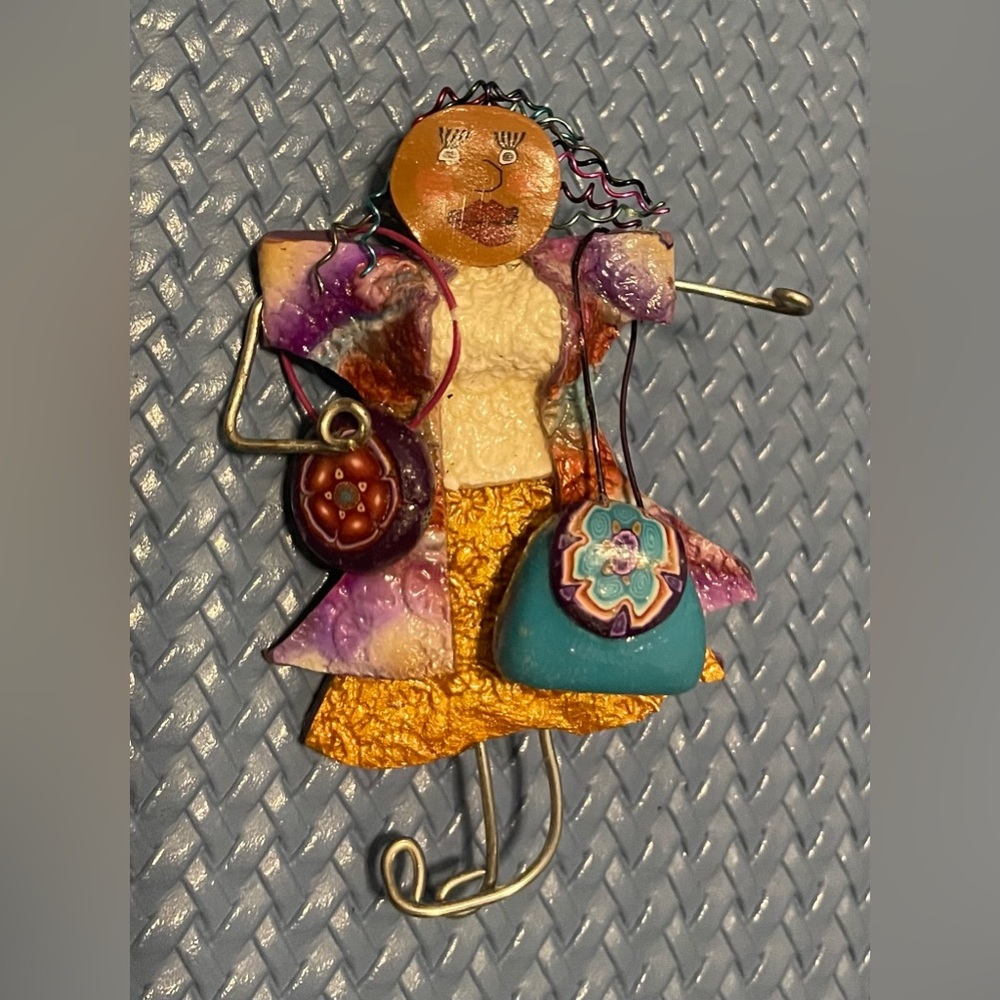 🖤❤️💚  Vintage Ethnic Brooches 🖤❤️💚 - Picture 3 of 4